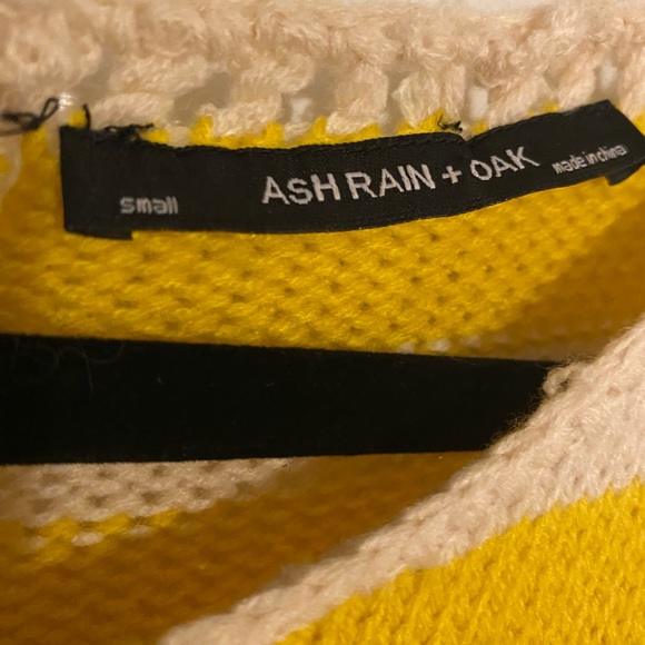 Ash Rain & Oak sweater size small - Picture 2 of 5